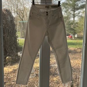 Indigo Rein Ankle Distressed White Jeans